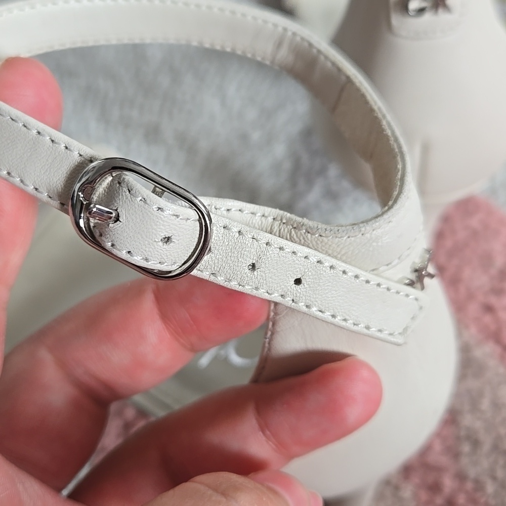 Calvin Klein Size Nine Off White Heeled Sandals - Picture 5 of 10